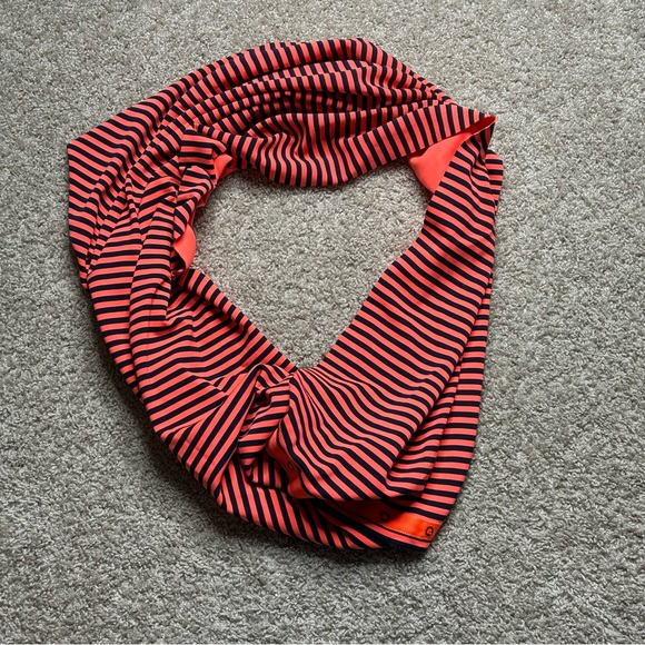 lululemon athletica Accessories - Lululemon Vinyasa Scarf